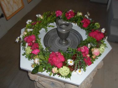 Kränze, Gestecke und Trockenfloristik - Blumenladen Natur Pur - Erfurt Niedernissa Kränze, Gestecke und Trockenfloristik - Blumenladen Natur Pur - Erfurt Niedernissa